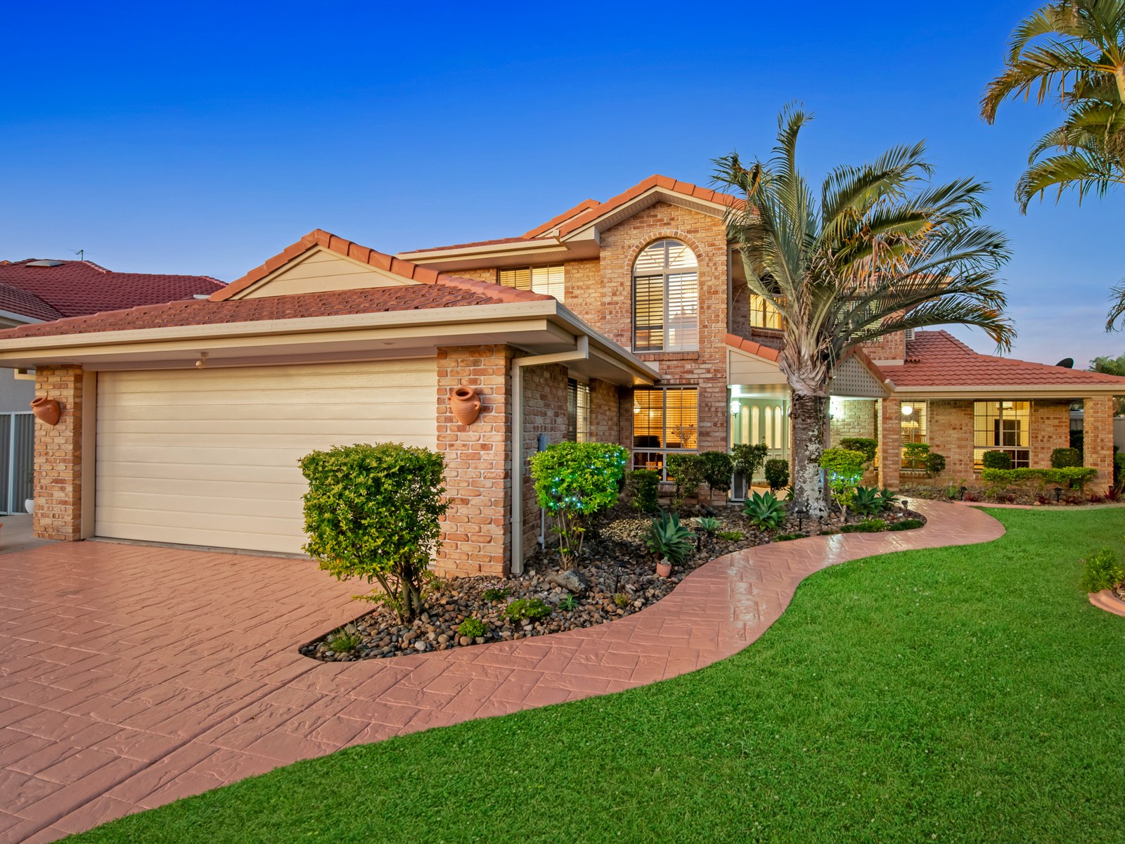Twilight facade of 10 Rya Close, Calamvale
