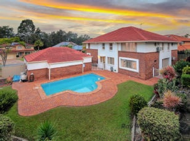 14 Cottonwood Crescent, Calamvale, recently sold