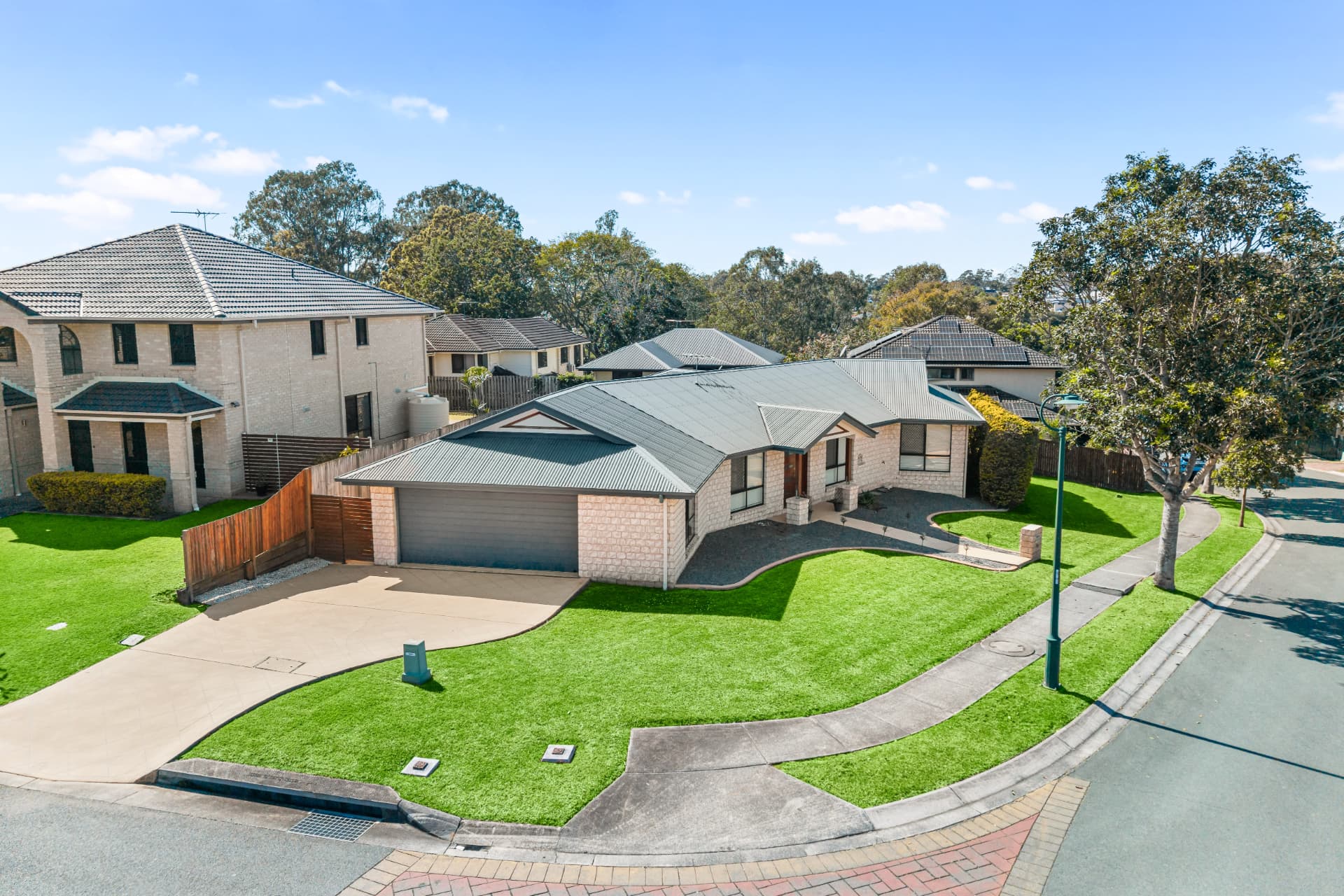 Aerial streetscape of 1 Shirley Close, Kuraby showing the corner position
